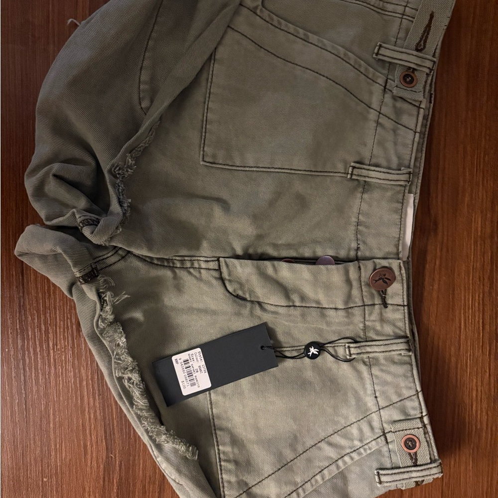 Green Frayed Hem Shorts